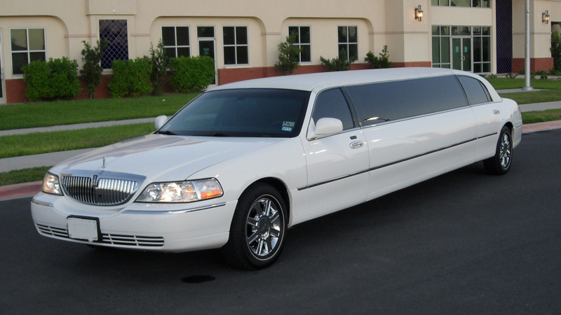 Banbury Lincoln Town Limo Hire