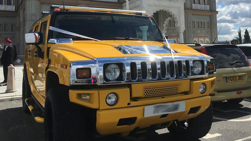 Banbury Yellow Hummer Car Hire